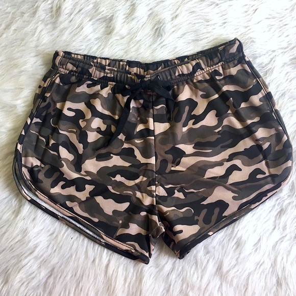 Camo Drawstring Shorts - Picture 2 of 5